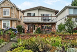 5343 Neville Street, Burnaby, BC
