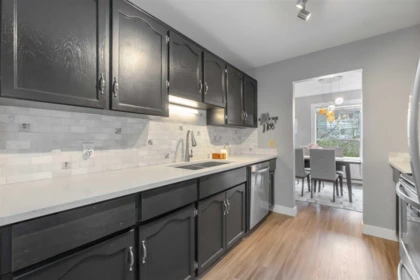 Breakfast Nook Photo of 205 1473 Blackwood Street, White Rock, BC