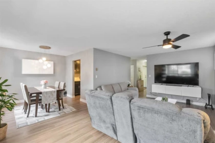 Dining Area Photo of 205 1473 Blackwood Street, White Rock, BC