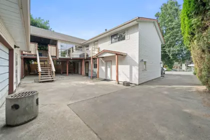 Hot Tub / Spa Photo of 23232 Francis Avenue, Langley, BC