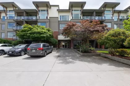 114 33539 Holland Avenue, Abbotsford, BC, Abbotsford — Apartment/Condo for sale
