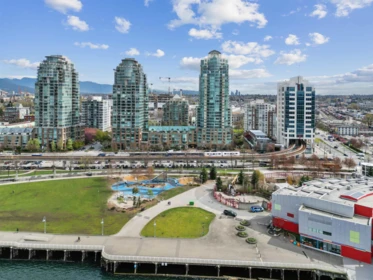 Office / Den Photo of 1915 1618 Quebec Street, Vancouver, BC