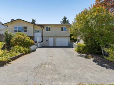 11384 86a Avenue, Delta, BC, Delta — Single Family Residence for sale