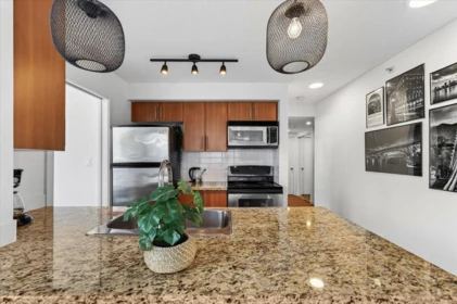 Kitchen Photo of 905 58 Keefer Place, Vancouver, BC