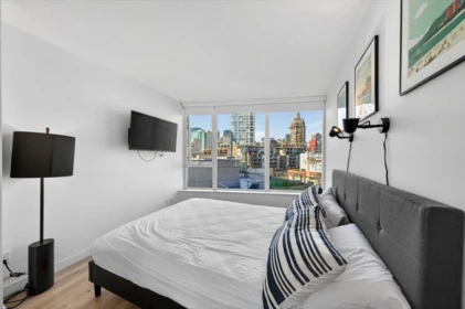Primary Bedroom Photo of 905 58 Keefer Place, Vancouver, BC
