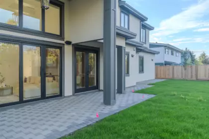 Garden / Landscaping Photo of 10360 Cornerbrook Crescent, Richmond, BC