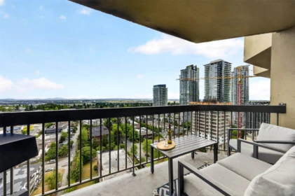 Breakfast Nook Photo of 1903 6540 Burlington Avenue, Burnaby, BC