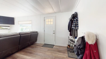Breakfast Nook Photo of 8 39884 Government Road, Squamish, BC