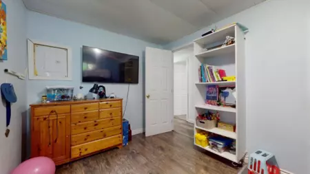 Mudroom Photo of 8 39884 Government Road, Squamish, BC