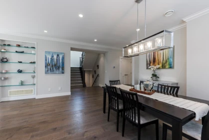 Dining Area Photo of 842 W 20th Street, North Vancouver, BC