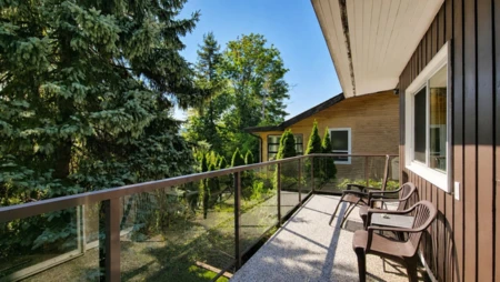 Garden / Landscaping Photo of 1781 View Street, Port Moody, BC