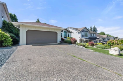 35194 Christina Place, Abbotsford, BC, Abbotsford — Single Family Residence for sale