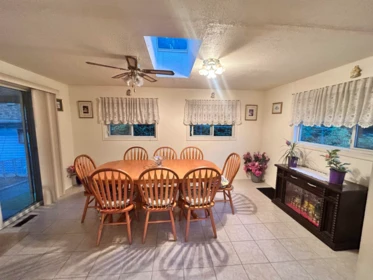 Kitchen Photo of 14374 86a Avenue, Surrey, BC