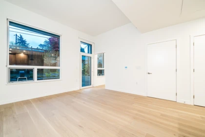 Primary Bedroom Photo of 107 5212 Cambie Street, Vancouver, BC