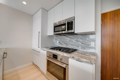 704 2565 Maple Street, Vancouver, BC, Vancouver — Apartment/Condo for sale