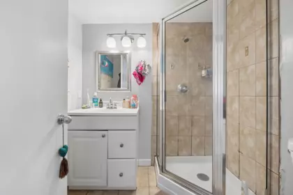 Hot Tub / Spa Photo of 971 Nicola Street, Vancouver, BC