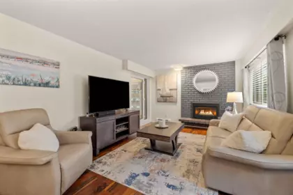 107 1368 Foster Street, White Rock, BC, White Rock — Apartment/Condo for sale