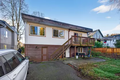 Backyard Photo of 557 E 21st Avenue, Vancouver, BC