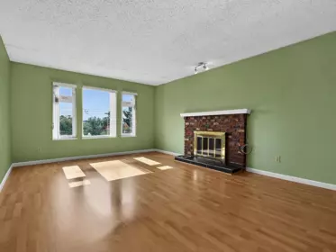 1609 Sixth Avenue, New Westminster, BC, New Westminster — Single Family Residence for sale