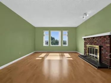Kitchen Photo of 1609 Sixth Avenue, New Westminster, BC