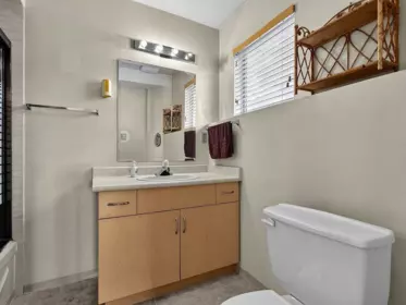 Laundry Room Photo of 1609 Sixth Avenue, New Westminster, BC