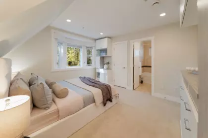 Hallway Photo of 1479 East 20th Avenue, Vancouver, BC