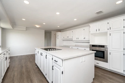 Walk-In Closet Photo of 14017 Hale Road, Pitt Meadows, BC