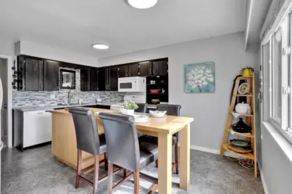 Dining Area Photo of 2412 E 40th Avenue, Vancouver, BC