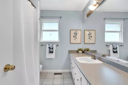 Mudroom Photo of 2412 E 40th Avenue, Vancouver, BC