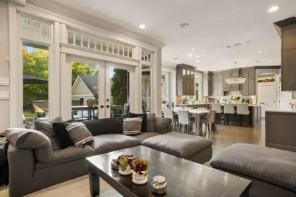 Breakfast Nook Photo of 5562 Crown Street, Vancouver, BC