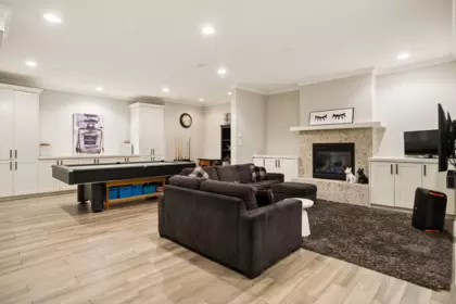 Hot Tub / Spa Photo of 5562 Crown Street, Vancouver, BC