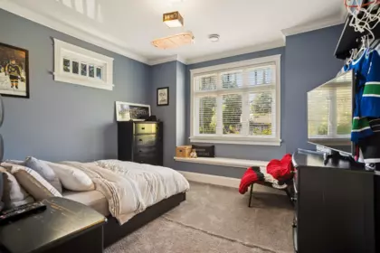 Mudroom Photo of 5562 Crown Street, Vancouver, BC