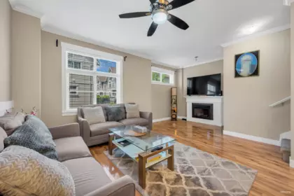 Kitchen Island Photo of 38 9405 121 Street, Surrey, BC
