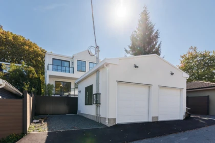 Hot Tub / Spa Photo of 3579 W 19th Avenue, Vancouver, BC