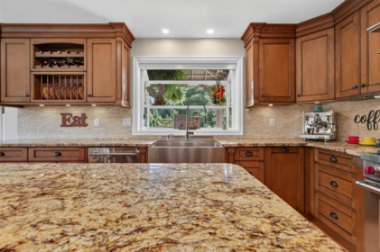 Kitchen Photo of 34088 York Avenue, Mission, BC