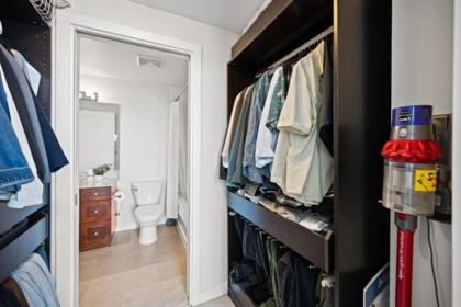 Mudroom Photo of 2603 280 Ross Drive, New Westminster, BC