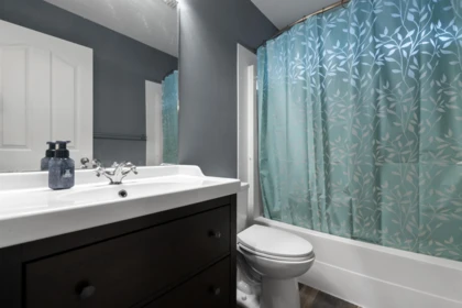 Hallway Photo of 44600 Michael Drive, Chilliwack, BC