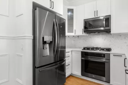 417 119 W 22nd Street, North Vancouver, BC, North Vancouver — Apartment/Condo for sale