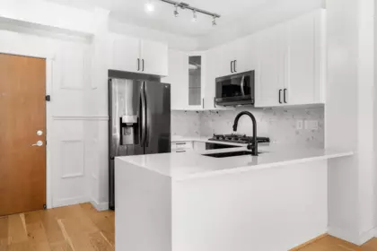 Kitchen Island Photo of 417 119 W 22nd Street, North Vancouver, BC