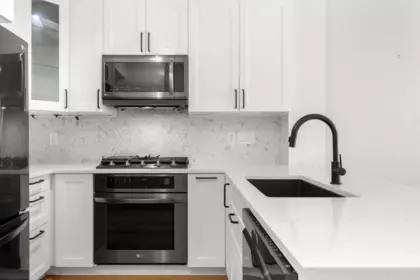 417 119 W 22nd Street, North Vancouver, BC, North Vancouver — Apartment/Condo for sale