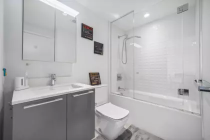 Primary Bathroom Photo of 603 4638 Gladstone Street, Vancouver, BC