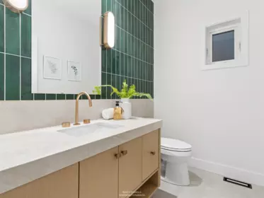 2 2541 E 2nd Avenue, Vancouver, BC, Vancouver — Half Duplex for sale