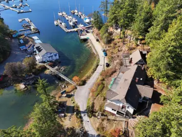 4339 Garden Bay Road, Garden Bay, BC, Garden bay — Single Family Residence for sale