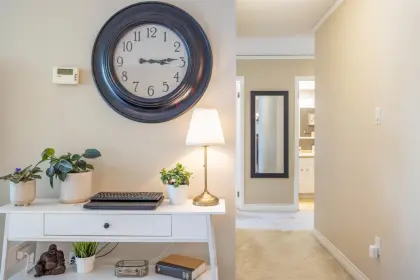 210 7151 Edmonds Street, Burnaby, BC, Burnaby — Apartment/Condo for sale