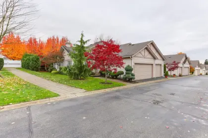 114 9012 Walnut Grove Drive, Langley, BC, Langley — Townhouse for sale