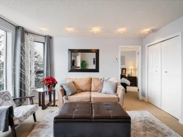 408 4809 Spearhead Drive, Whistler, BC, Whistler — Apartment/Condo for sale