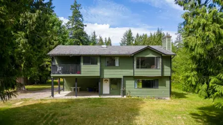 274 King Road, Gibsons, BC, Gibsons — Single Family Residence for sale