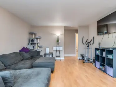 111 33870 Fern Street, Abbotsford, BC, Abbotsford — Apartment/Condo for sale