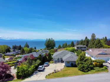 4835 Bluegrouse Drive, Sechelt, BC, Sechelt — Single Family Residence for sale