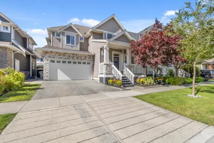 17371 1 Avenue, Surrey, BC, Surrey — Single Family Residence for sale